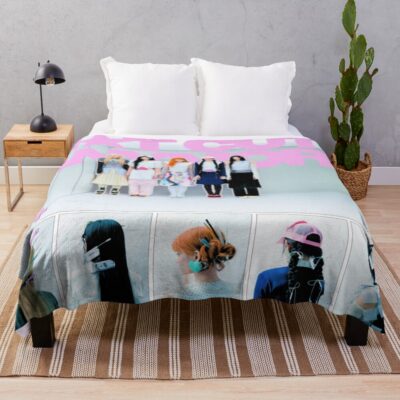 ILLIT Not Cute Anymore New Throw Blanket