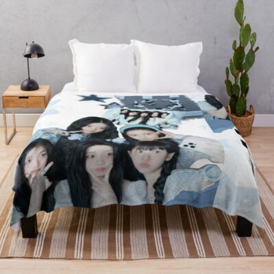 ILLIT Blue Aesthetic Collage Y2k Kpop Throw Blanket