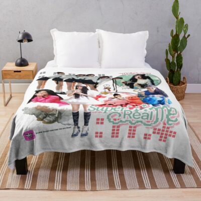 ILLIT Hot Design Team Kpop Throw Blanket