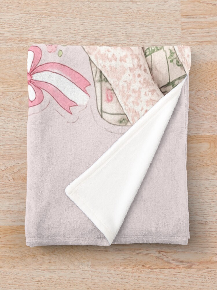 Yunah Of ILLIT Kpop Throw Blanket - Image 2