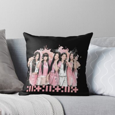 ILLIT Bomb Do The Dance Throw Pillow