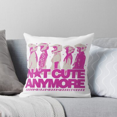 ILLIT Kpop Girl Group Design Throw Pillow